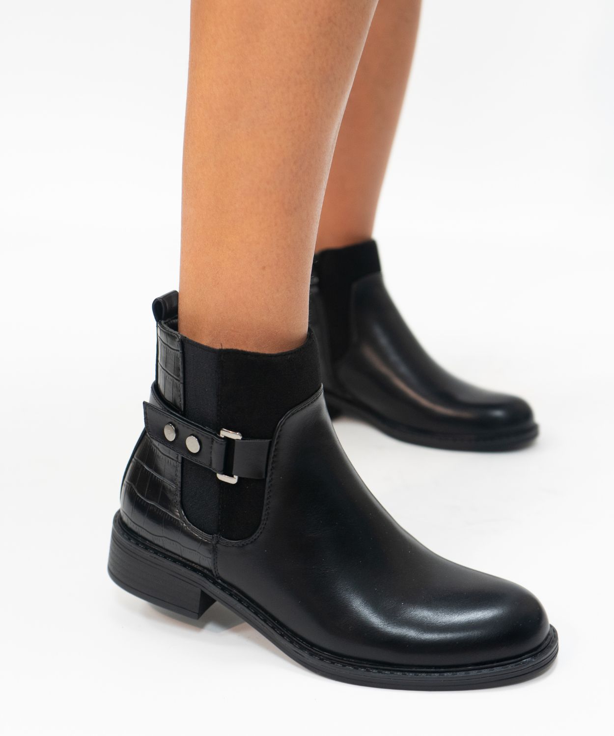 Botín hebilla textura image number null